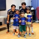 【ＦＣ町田ゼルビア・取材レポ】選手が新1年生に下敷きをプレゼント！