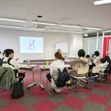 <div class=